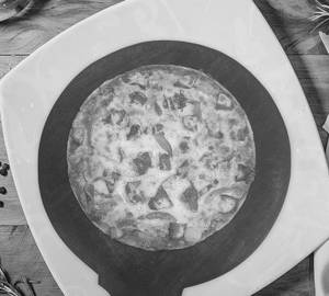Tandoori chicken pizza med