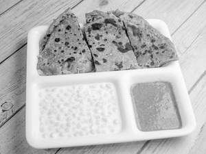 Aloo Methi Paratha