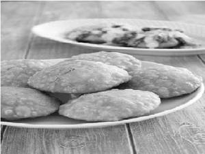 Stuffed Kachori Small 500G