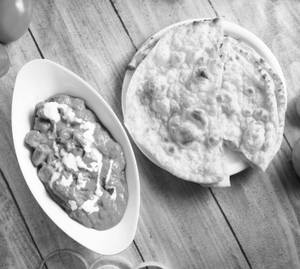 Butter Chicken With 2 Tandoori Roti (Serves 1) 