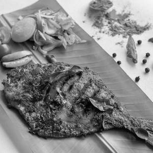 Avoli Porichathu (pomfret - Medium Size)