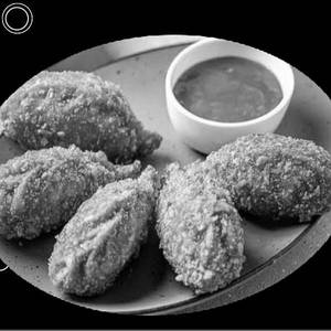 Crispy Cheesy Chicken Momos [5 Pieces]