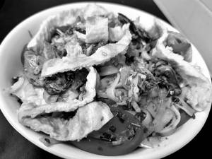 Thai Chilli Garlic Noodles Egg