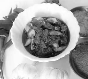 Garlic pickle (250grams)