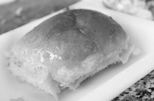 Butter Jumbo Pav [1 Pc]
