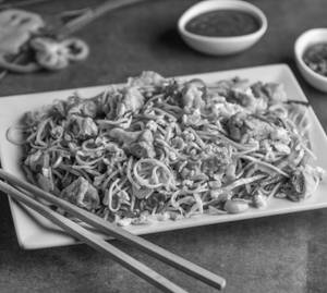 Egg Chicken Chowmein