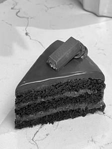 Kitkat Pastry
