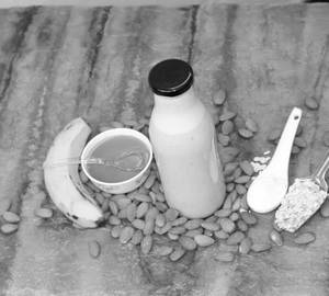 Honey Almond Smoothie