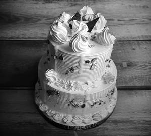 Double Decker Butterscotch Pista Flavor Cake ( 1.125 Grms)