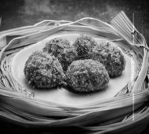 Veg kurkure momos