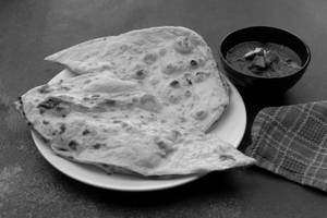 2 butter naan with butter chicken