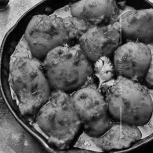 Dum Aloo Bharwan