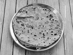 Butter Paratha (Tandoori Laccha)