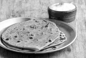 Aloo Paratha (Tandoor)