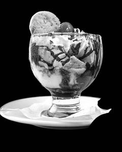 Cookies And Cream Sundae
