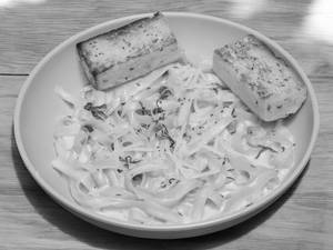Aglio e Olio Siciliano Pasta Chicken