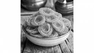 Desi Ghee Kesariya Jalebi