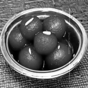 Gulab Jamun                                                                                         