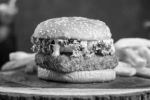 Paneer Tikka Burger