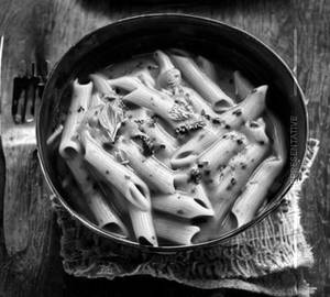 Makhani gravy sauce pasta