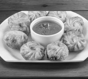 Paneer Fried Momo (8 Pcs)