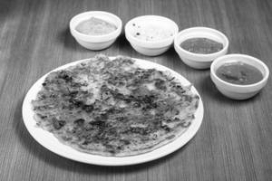Podi Onion Uthappam