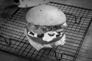 Makhani Chicken Burger