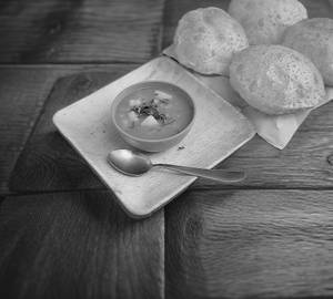 Classic Poori Bhaji(4 Pcs)