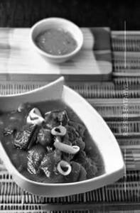 Veg. Manchurian Semigravy