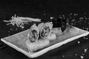 Mussoorie Mall Road Chinese Rolls Veg