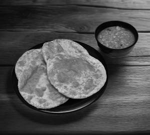 Chole Puri Combo (Chole, Puri - 6, Bundi Raita)