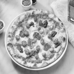 Caprese Pizza