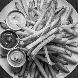 Classic salted fries