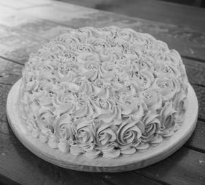 Strawberry flavour cake