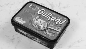 Gulkand Ice Cream  Tub (700 Ml)