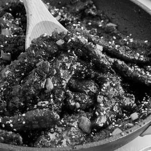 Beef With Ginger And Garlic Sauce