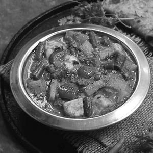 Veg Kolapuri