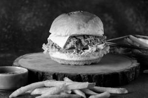 High Portien Juicy Pulled Lamb Burger