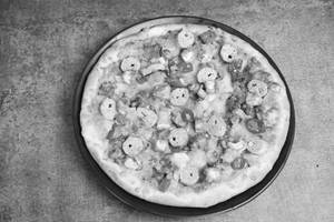 Chicken Tikka Lababdar Pizza