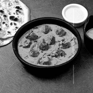 Soya Tikka Butter Masala