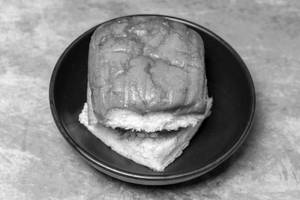 Grilled Plain Vada Pav