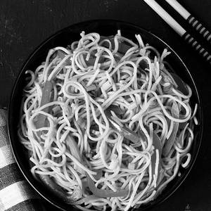 Classic Hakka Noodles