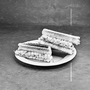 Cheesy Corn Sandwich