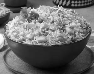 Chicken Burnt Garlic Rice {n}