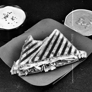 Cheese chutney sandwich grilled