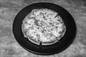 Onion Pizza 9"