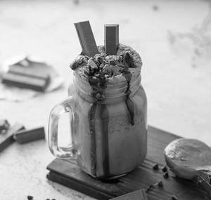 Kit Kat Shake