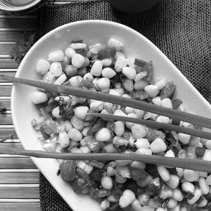 Garden fresh corn salad