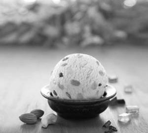 American nuts Icecream (1 scoop)
