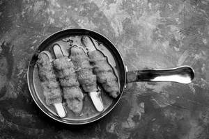 Veg. Tangri Gravy Chaap